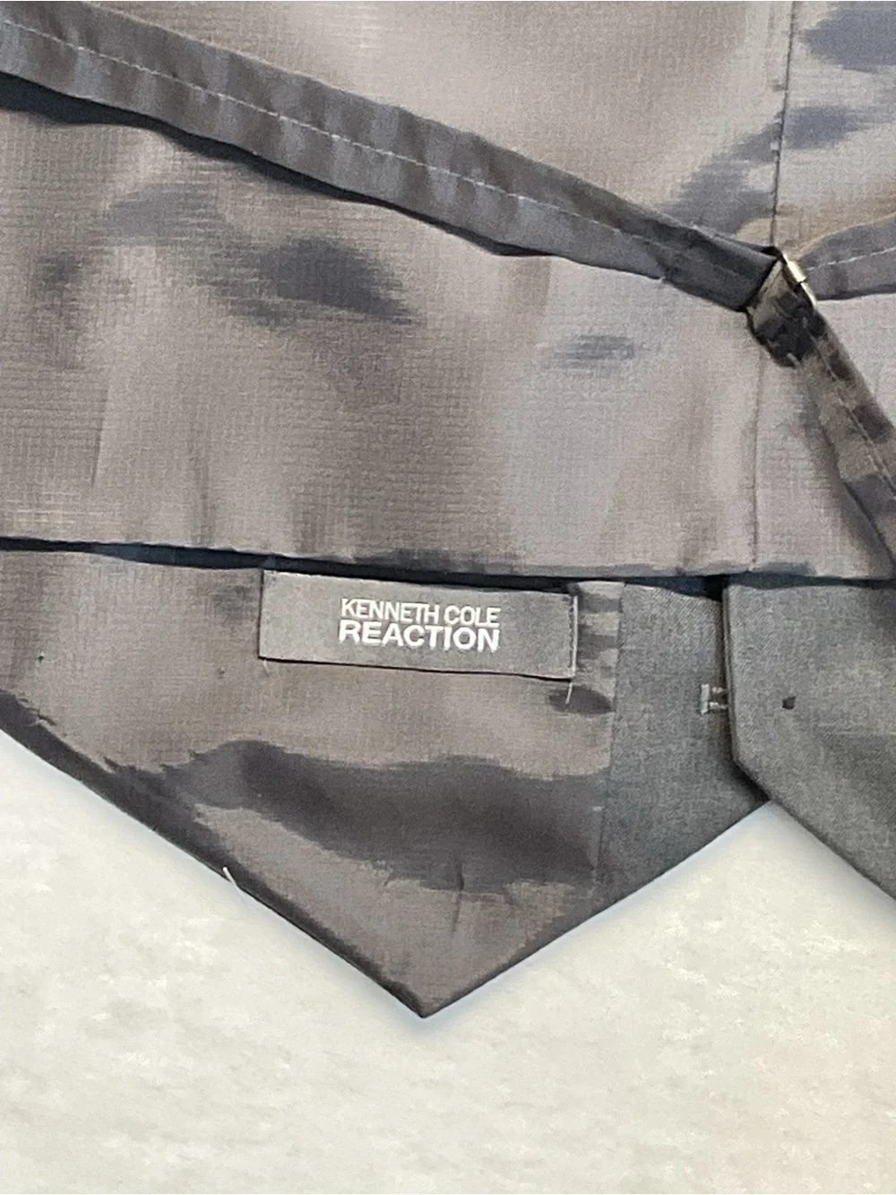 Kenneth Cole Reaction Men's Dark Gray Dress Vest size large